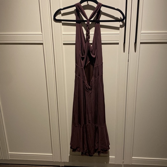 Beautiful BEBE dress. Size small. Excellent condition - Picture 2 of 3